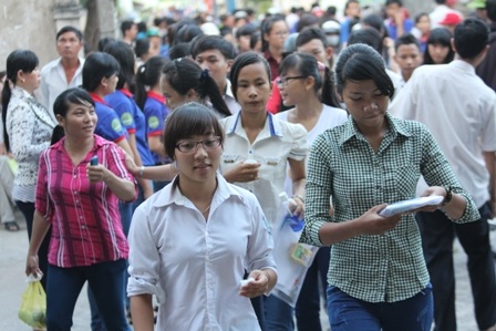 Chùm ảnh: Hồi hộp trước buổi thi đầu tiên - 17 Chùm ảnh: Hồi hộp trước buổi thi đầu tiên