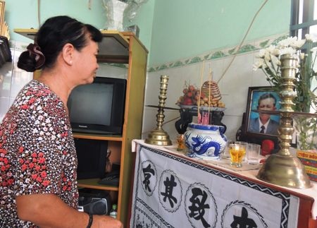 Nỗi đau của gia đình tài xế “chọn cái chết để hành khách được sống” - 4 Hai đứa trẻ không dám tin từ nay đã mất cha