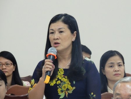 4.000 tỷ đồng “số hóa” sách giáo khoa: Đừng “bỏ rơi” phụ huynh!