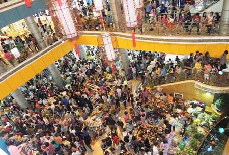Giới trẻ Sài Thành nuối tiếc thương xá Tax - 3 Hàng giảm giá luôn có sức hút lớn với mọi người dân