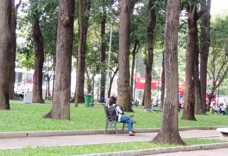 Cảnh sinh hoạt bình dị ở Sài Gòn (Ảnh: Hoài Nam)