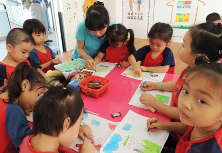 Có lớp mầm non phải “nhồi” 60 trẻ/lớp - 2 Có lớp mầm non phải “nhồi” 60 trẻ/lớp