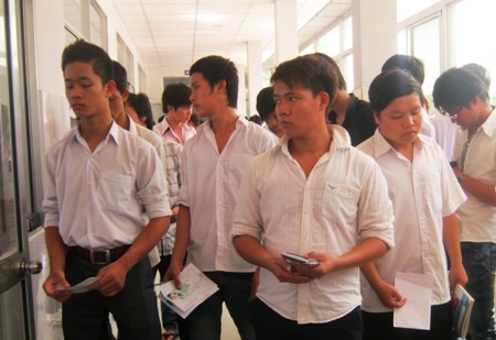 “Chới với” sinh viên năm nhất - 2 Chới với sinh viên năm nhất