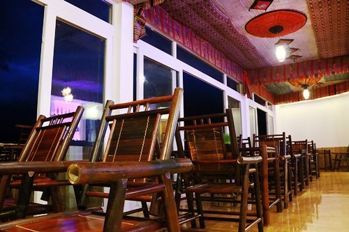 Đây cũng là nơi du khách có thể trải nghiệm những đặc sắc về văn hóa, con người vùng núi Mai Châu.