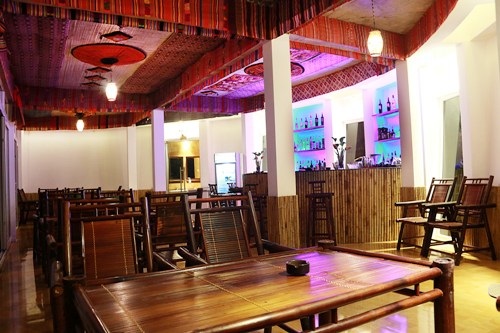 Đây cũng là nơi du khách có thể trải nghiệm những đặc sắc về văn hóa, con người vùng núi Mai Châu.