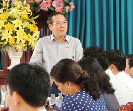 Gần 300 nhà trẻ không phép “vây” địa bàn trẻ bị bạo hành - 2 Ông Huỳnh Công Hùng - Trưởng ban Văn hóa Xã hội (Hội đồng Nhân dân TPHCM) làm việc tại Q. Thủ Đức