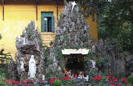 Chùm ảnh: Hà Nội sẵn sàng cho đêm Giáng sinh - 17