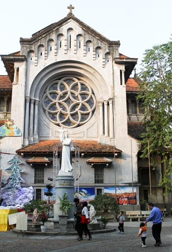 Chùm ảnh: Hà Nội sẵn sàng cho đêm Giáng sinh - 18