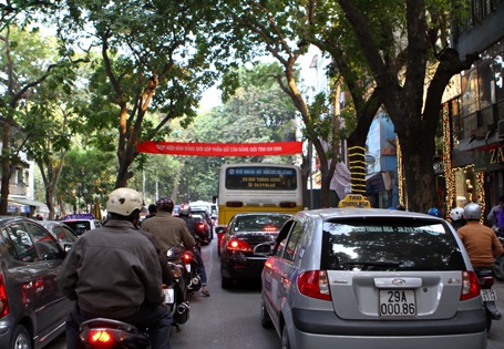 Chùm ảnh: Hà Nội sẵn sàng cho đêm Giáng sinh - 2