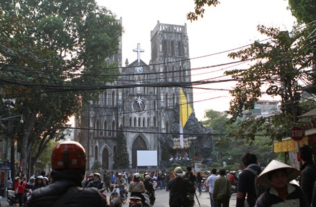 Chùm ảnh: Hà Nội sẵn sàng cho đêm Giáng sinh - 6