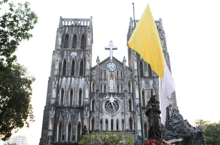 Chùm ảnh: Hà Nội sẵn sàng cho đêm Giáng sinh - 12