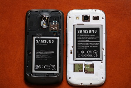Galaxy S III so dáng với Galaxy Nexus tại Việt Nam