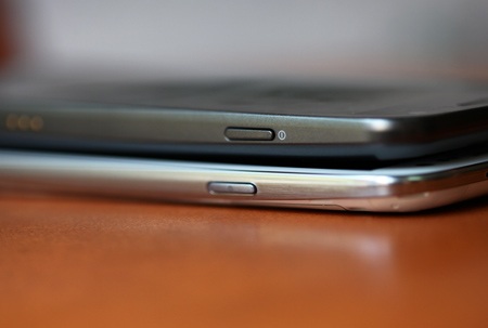 Galaxy S III so dáng với Galaxy Nexus tại Việt Nam