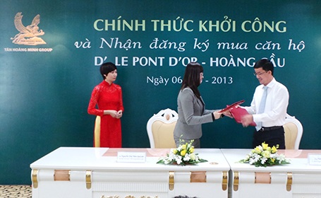 Khởi công D’. Le Pont D’or, Tân Hoàng Minh quyết theo BĐS hạng sang - 5 Đại diện tập đoàn Tân Hoàng Minh và BIDV chi nhánh Thanh Xuân ký thỏa thuận hợp tác