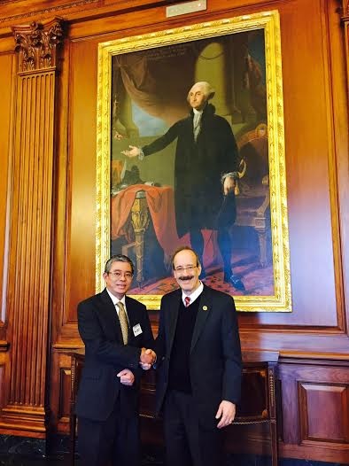 Đại sứ Phạm Quang Vinh và Hạ nghị sĩ Eliot Engel