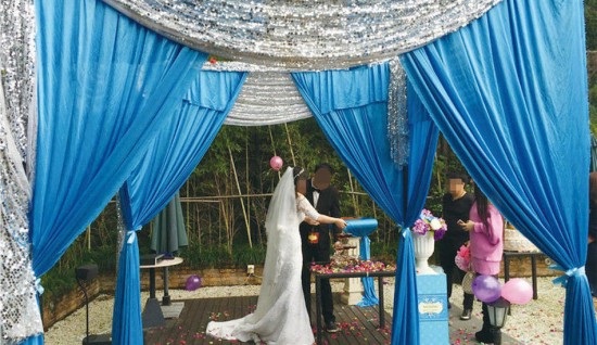 Cặp đôi tổ chức lễ cưới để nói lời chia tay