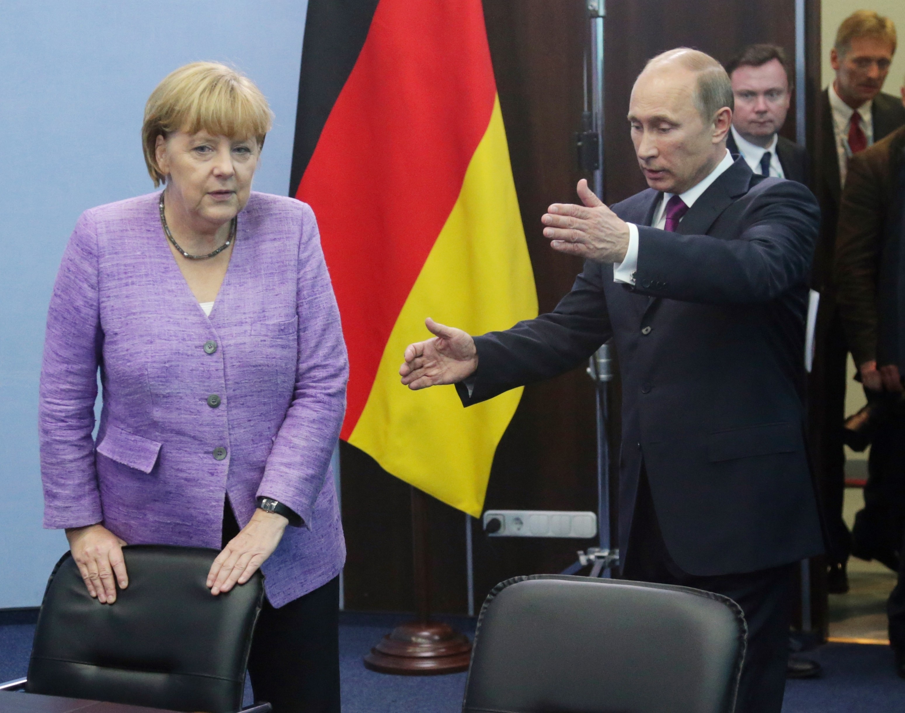 Những điều thú vị ít biết về Tổng thống Putin - 10 Ông có thể nói tiếng Đức khá trôi chảy.