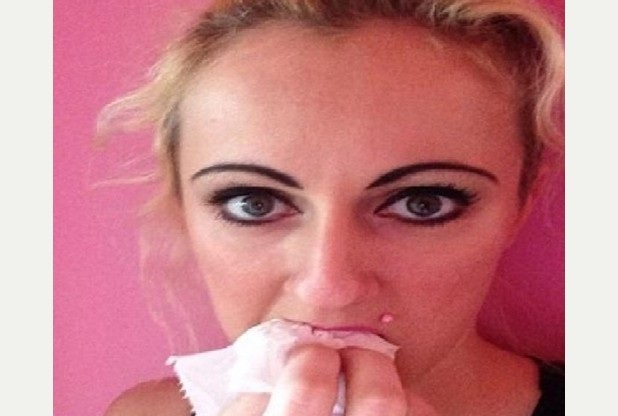 Jade Sylvester bắt đầu ăn giấy vệ sinh kể từ khi mang thai cậu con trai út