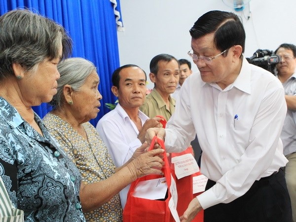 Chủ tịch nước Trương Tấn Sang thăm và làm việc tại An Giang - 1 Chủ tịch nước Trương Tấn Sang thăm và làm việc tại An Giang