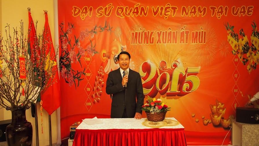 Đại sứ Việt Nam tại UAE Phạm Bình
Đàm phát biểu tại buổi lễ (Ảnh: