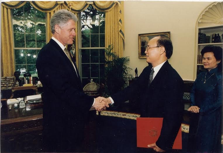 Việt - Mỹ: Chặng đường dài gỡ dần nút thắt - 1 Đại sứ Lê Văn Bàng (