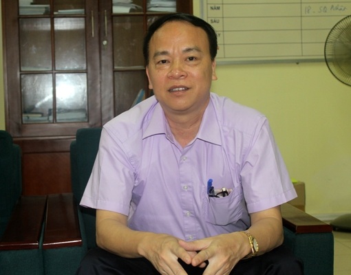 Ông Cù Chí Lợi, Viện trưởng
Viện Nghiên cứu châu Mỹ, trả lời phỏng vấn với phóng viên