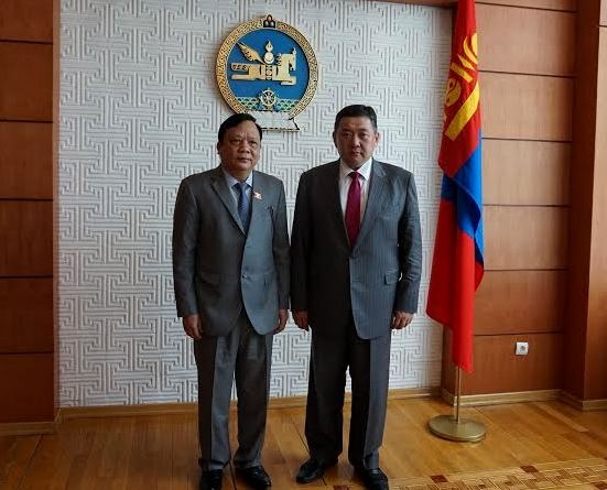 Phó Chủ tịch Quốc hội Huỳnh Ngọc Sơn và Phó Chủ tịch Quốc hội Mông Cổ M.Enkhbold
