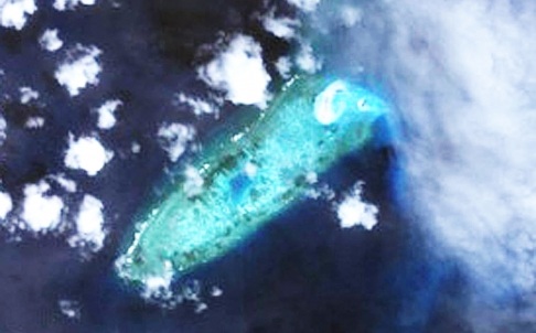 Trung Quốc đã biến đá Chữ Thập thành đảo lớn nhất Trường Sa