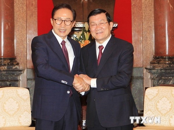 Chủ tịch nước tiếp Cựu Tổng thống Hàn Quốc Lee Myung Bak - 1 Chủ tịch nước tiếp Cựu Tổng thống Hàn Quốc Lee Myung Bak