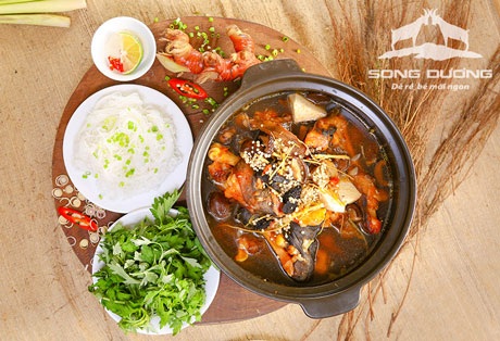 Thưởng thức dê ré- đặc sản dê ngon nhất giữa lòng Thủ đô - 1 Món chân dê hầm thuốc bắc