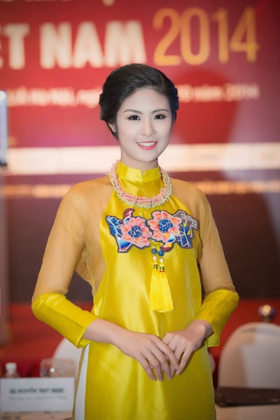 Hoa hậu, Á hậu Việt Nam khoe sắc - 1 Hoa hậu, Á hậu Việt Nam khoe sắc