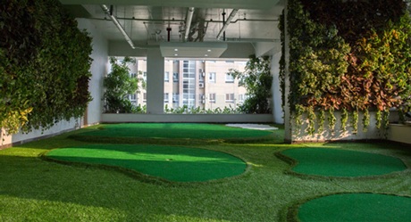 Vui đón giáng sinh, ngập tràn quà tặng tại Thăng Long Number One - 3 Sân golf mini đặt tại tầng 20 của tòa nhà