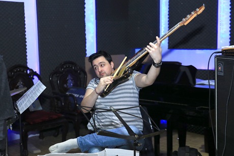 Tùng Dương- Nguyên Thảo nỗ lực tập cho liveshow “Áo mùa đông”