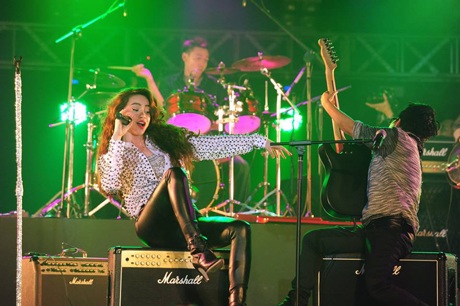 Những bí mật chưa biết về show để đời của Hồ Ngọc Hà - 2 Nữ ca sĩ có một đêm nhạc thăng hoa