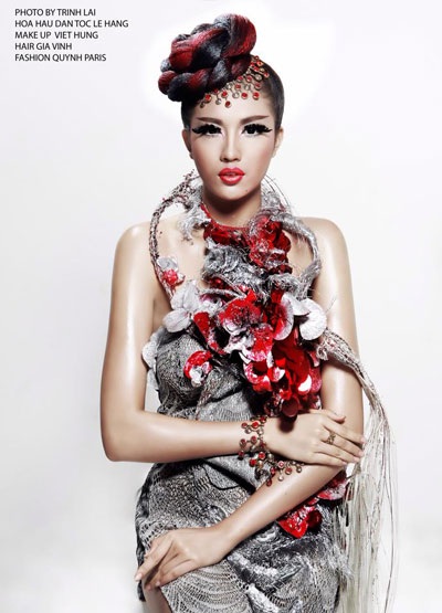 “Chân dài” Đặng Lệ Hằng lên đường dự thi Elite Model Look 2014 - 1 Đặng Lệ Hằng dự thi Elite Model Look 2014 diễn ra tại Trung Quốc từ ngày 20/11 đến 3/12/2014