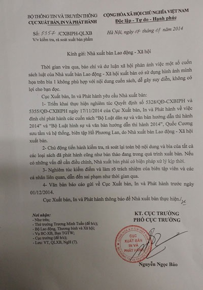 Cục Xuất Bản đình chỉ phát hành sách luật in hình diễn viên Công Lý - 4 Bìa cuốn sách luật in hình diễn viên Công Lý bị dư luận phản ứng