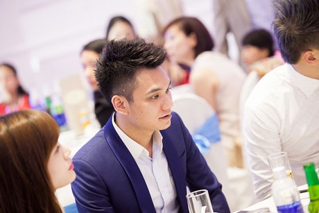 Tuấn Hưng tổ chức tiệc đầy tháng cho con trai - 13 Một số nghệ sĩ đến chia vui cùng vợ chồng Tuấn Hưng