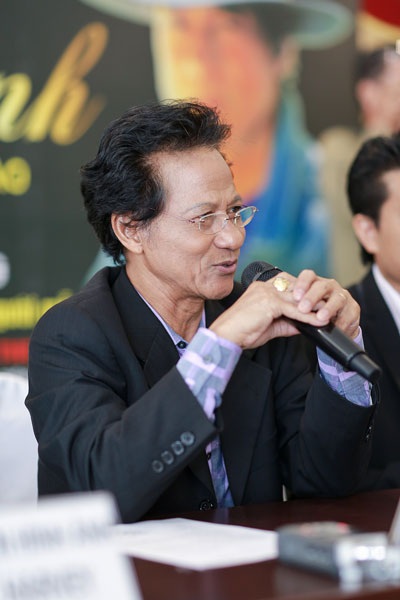 Chế Linh từng rất run khi song ca với Phi Nhung - 1 Danh ca Chế Linh tại buổi họp báo tại Bình Dương chiều ngày 24/11