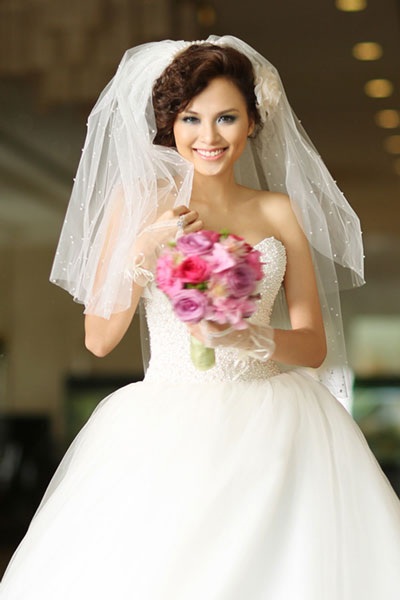 Hoa hậu Diễm Hương