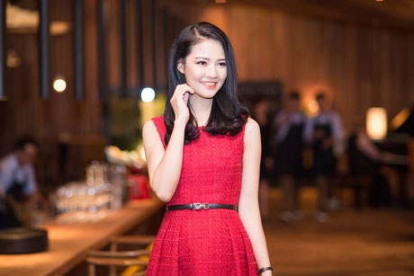 Á hậu Phạm Hương đọ vẻ vẻ đẹp nền nã, dịu ngọt với Trần Thị Quỳnh - 5 Hoa