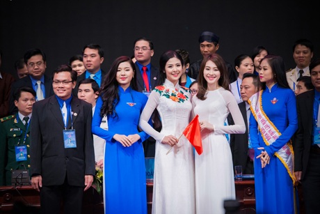 Hoa hậu Ngọc Hân, Thu Thảo khoe nhan sắc lộng lẫy - 13 Hà Thanh