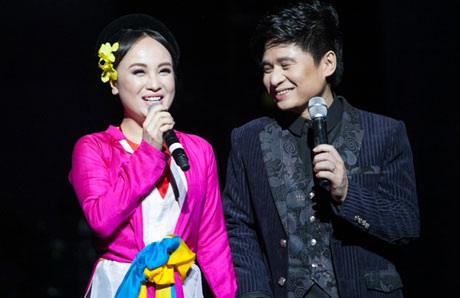 Nghệ sỹ gửi lời chúc năm mới bình an đến độc giả Dân trí - 12 Năm Ất Mùi, Ngọc Khuê xin gửi tới độc giả báo