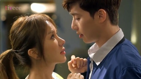 “Chuyện tình nàng phù thủy” - 1 Ban Ji-Yeon và Yoon Dong-Ha