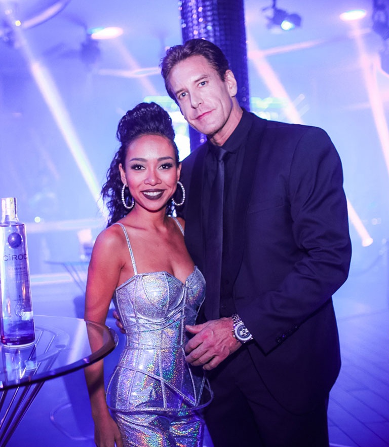 Thảo Trang biểu diễn sôi động tại Đà Nẵng - 1 Thảo Trang và bạn trai người ngoại quốc