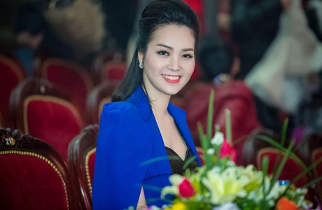Được mời làm giám khảo cùng Á hậu Thụy Vân còn có nghệ sĩ hài- MC Thành Trung, ca sĩ Đinh Mạnh Ninh