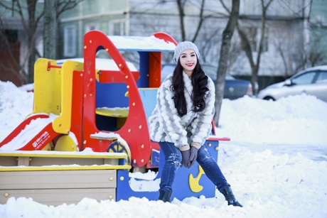 Thúy Hằng và khoảnh khắc đẹp giữa mùa đông Moscow - 1 <b style=mso-bidi-font-weight:
normal>