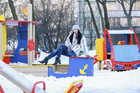 Thúy Hằng và khoảnh khắc đẹp giữa mùa đông Moscow - 3 <b style=mso-bidi-font-weight:
normal>