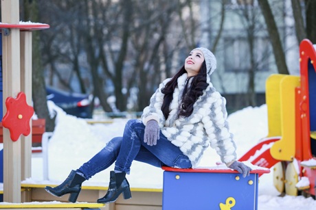 Thúy Hằng và khoảnh khắc đẹp giữa mùa đông Moscow - 4 <b style=mso-bidi-font-weight:
normal>