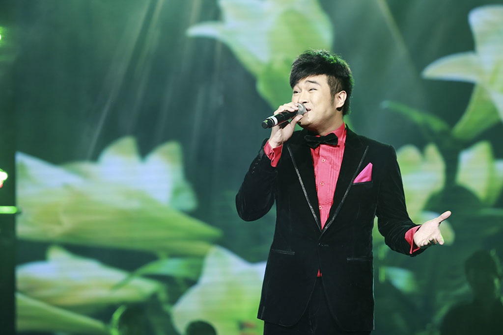 Mỹ Linh quỳ hát “Trên đỉnh Phù Vân” - 2 Minh Quân
