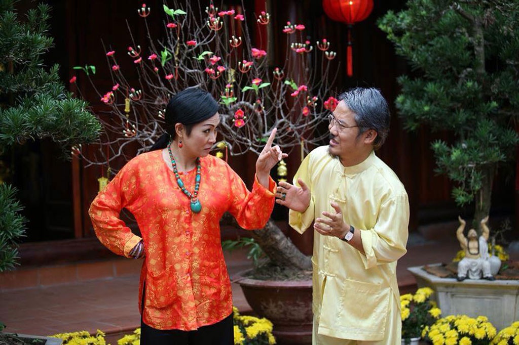 Ca sĩ Phương Thanh hát xẩm diễn hài cùng Vượng Râu - 1 Phương Thanh vào vai vợ Vượng Râu trong chương trình hài Cưới ngay kẻo Tết sắp ra mắt